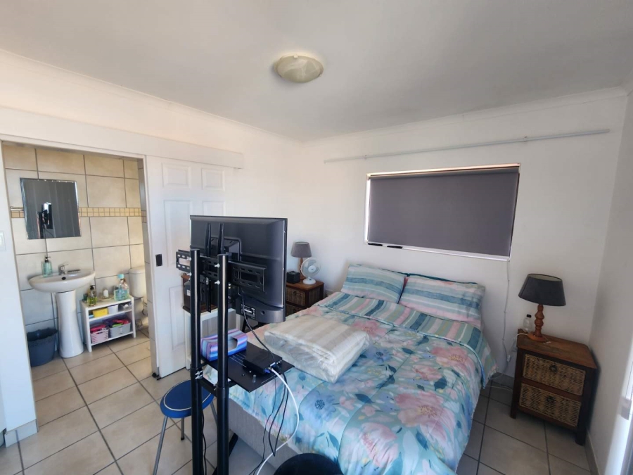 2 Bedroom Property for Sale in Tergniet Western Cape